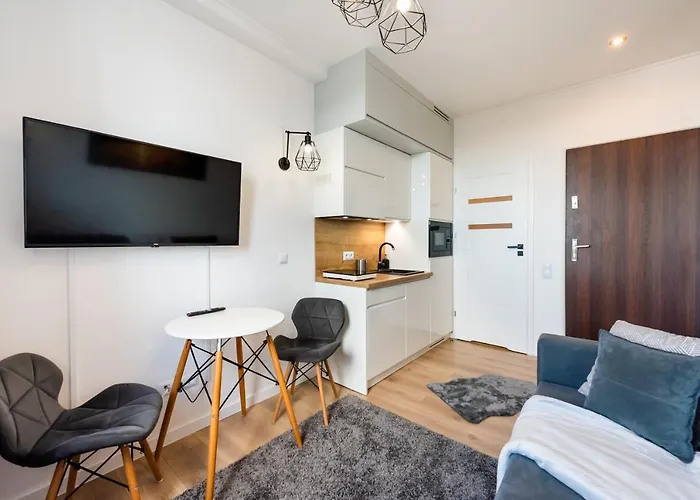 Centre High Floor View By Bookinghost شقة وارسو