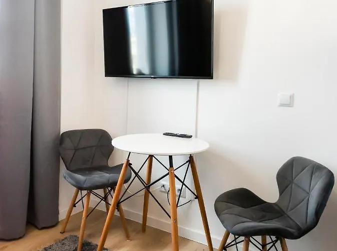 Centre High Floor View By Bookinghost وارسو