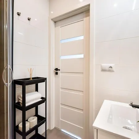 Centre High Floor View Apartment Warschau