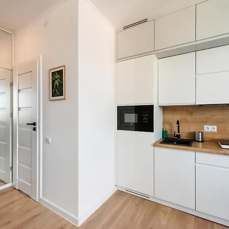 Centre High Floor View Apartment
